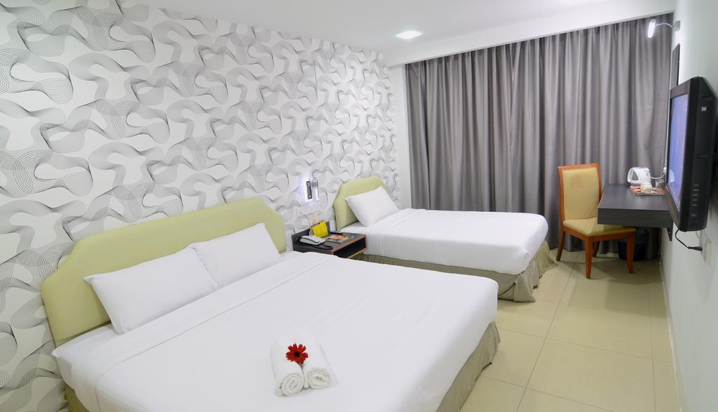 Hotel Avenue Куантан Номер фото
